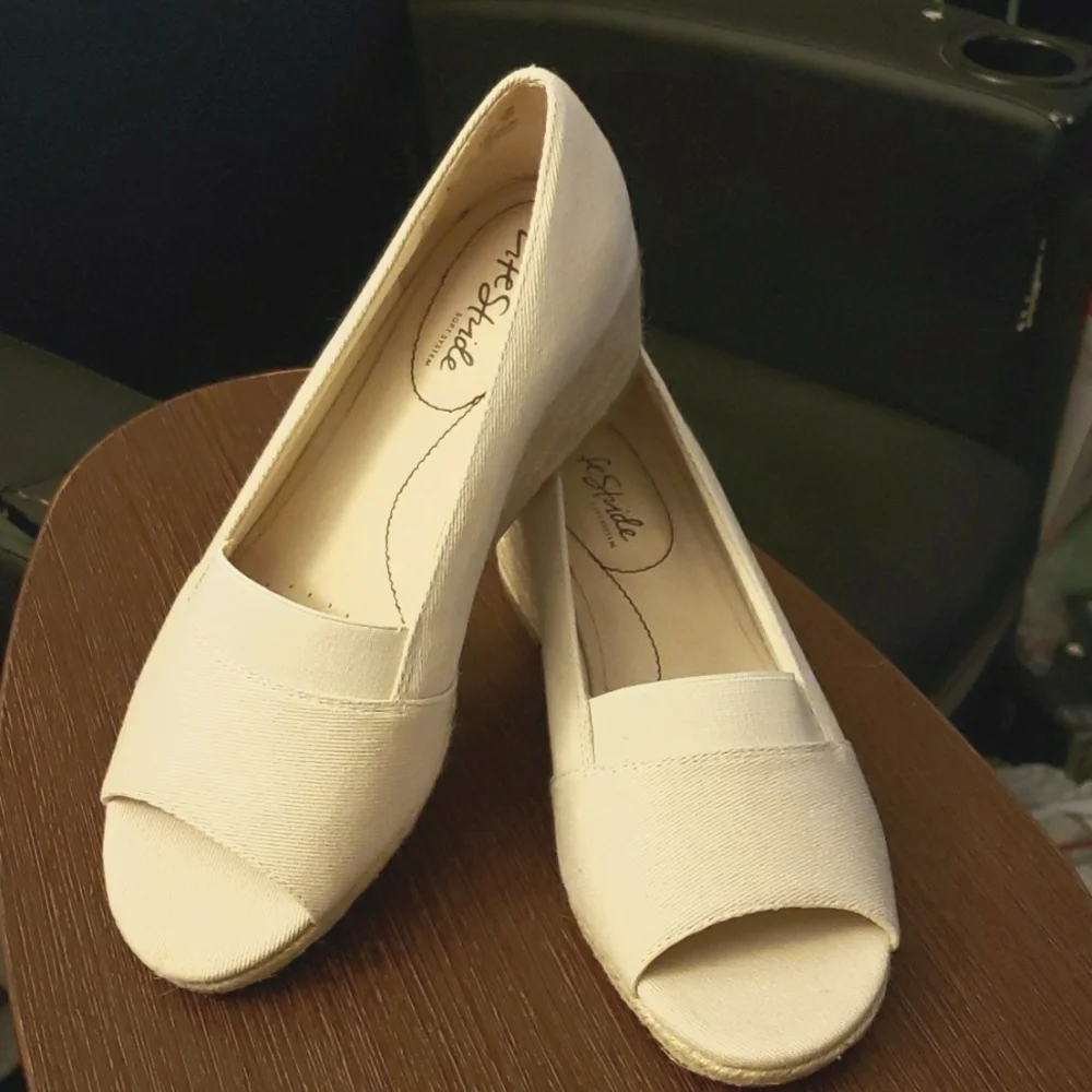 LifeStride Women's Sola Espadrille Wedge Sandal Size 8W